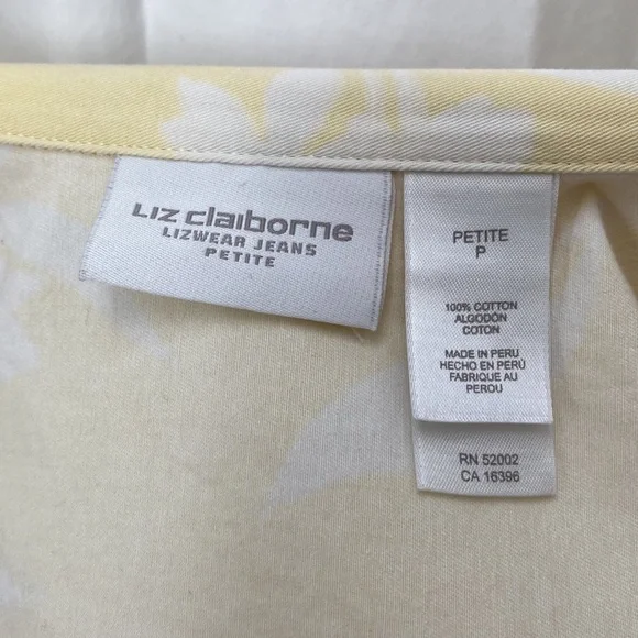 Liz Claiborne Women’s pale yellow jean jacket. Size petite. - Picture 4 of 6